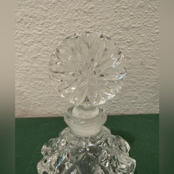 Vintage Lead Cut Crystal Perfume Bottle - Picture 4 of 9